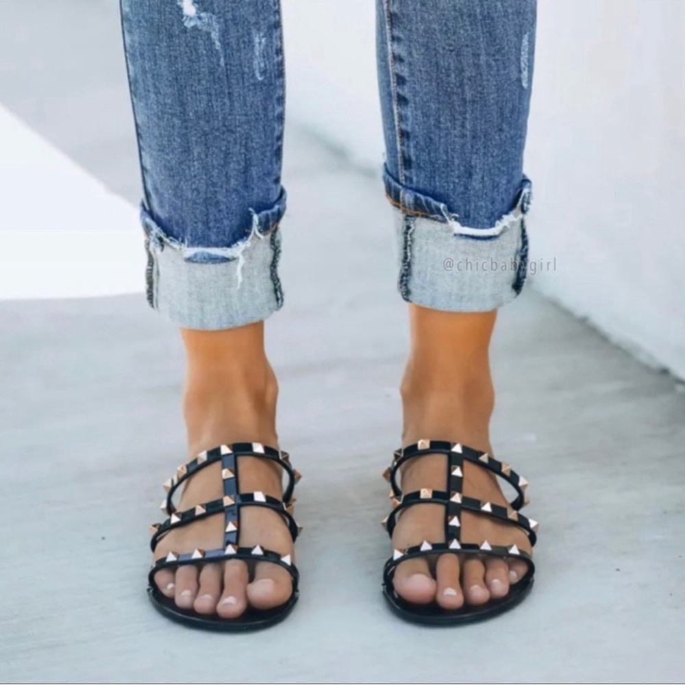 Treasured Gold Studded Water Resistant Sandal Black Women’s Multi Sizes NIB - Picture 3 of 9